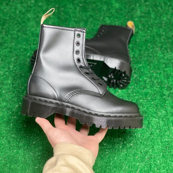 Dr Martens Vegan Jadon II High Womens Boots Black DR MARTENS 026709 NEW Size 6